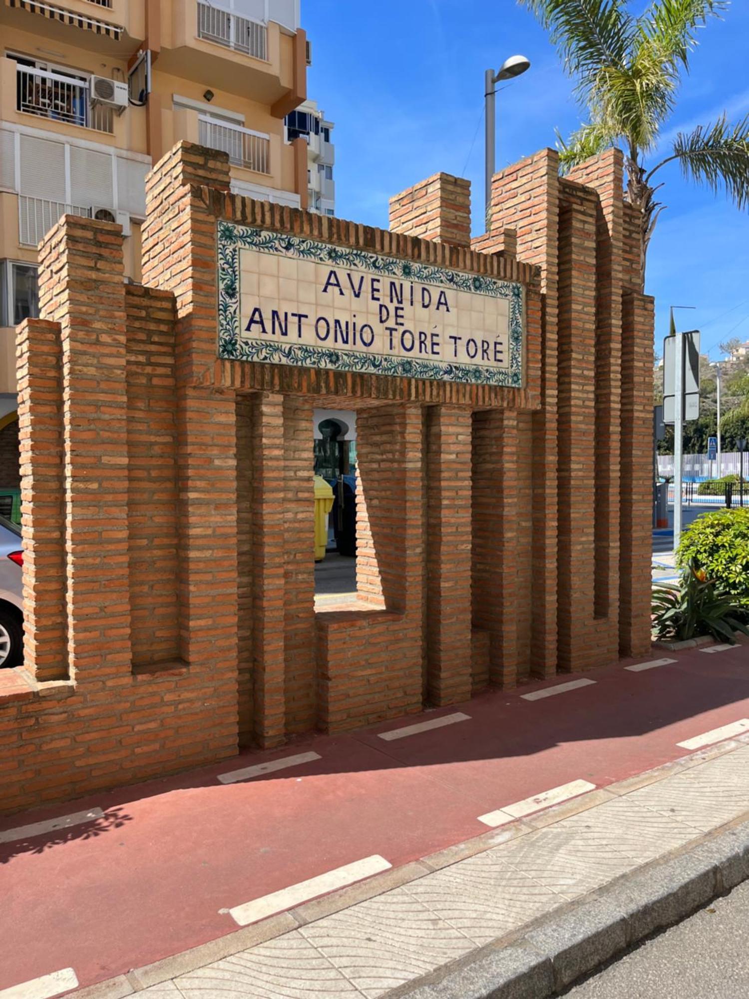 Apartamento Amaner Capri Torre Del Mar Exterior foto
